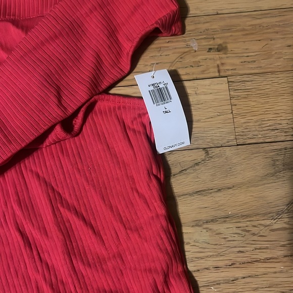 Off shoulder top - Picture 4 of 4